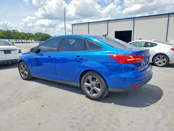 1FADP3F26JL227075 2018 FORD FOCUS - Image 2