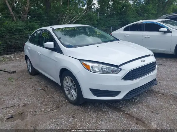 1FADP3F26JL237556 2018 FORD FOCUS - Image 1