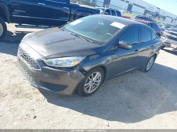 1FADP3F26JL240389 2018 FORD FOCUS - Image 2
