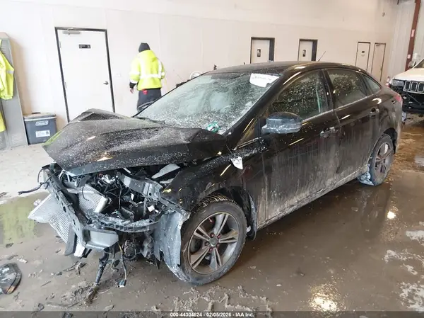 1FADP3F26JL245978 2018 FORD FOCUS - Image 2