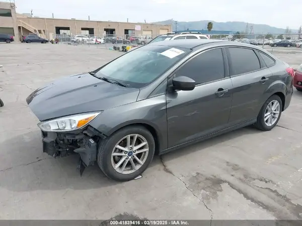 1FADP3F26JL250517 2018 FORD FOCUS - Image 2