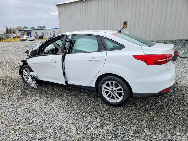1FADP3F26JL255538 2018 FORD FOCUS - Image 2