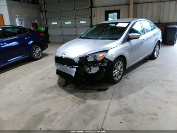 1FADP3F26JL266040 2018 FORD FOCUS - Image 2