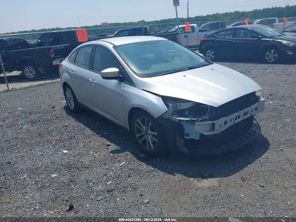 1FADP3F26JL266393 2018 FORD FOCUS - Image 1