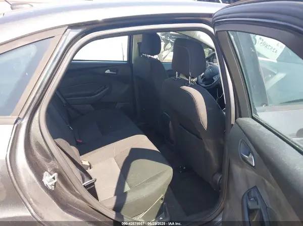 1FADP3F26JL276051 2018 FORD FOCUS - Image 8