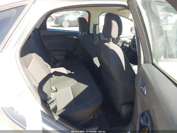 1FADP3F26JL278401 2018 FORD FOCUS - Image 8
