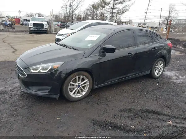 1FADP3F26JL295411 2018 FORD FOCUS - Image 2