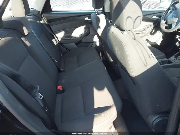 1FADP3F26JL301823 2018 FORD FOCUS - Image 8