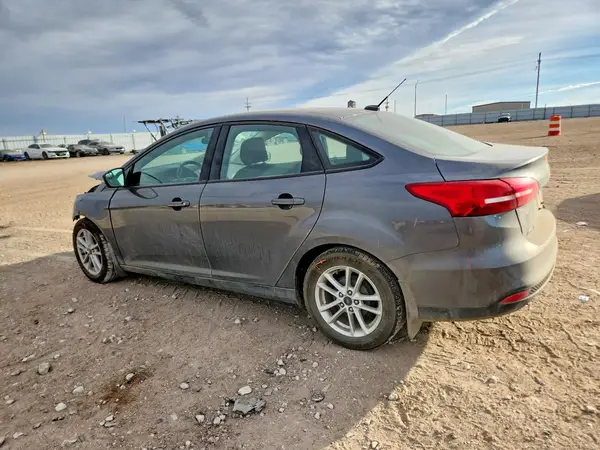 1FADP3F26JL322459 2018 FORD FOCUS - Image 2