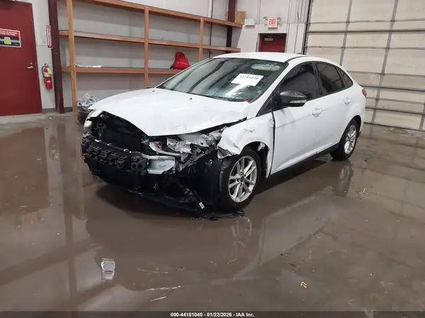 1FADP3F26JL324180 2018 FORD FOCUS - Image 2