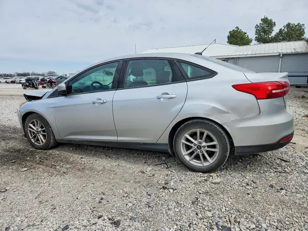 1FADP3F26JL327290 2018 FORD FOCUS - Image 2