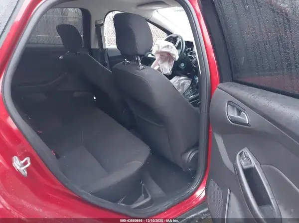 1FADP3F26JL330416 2018 FORD FOCUS - Image 8