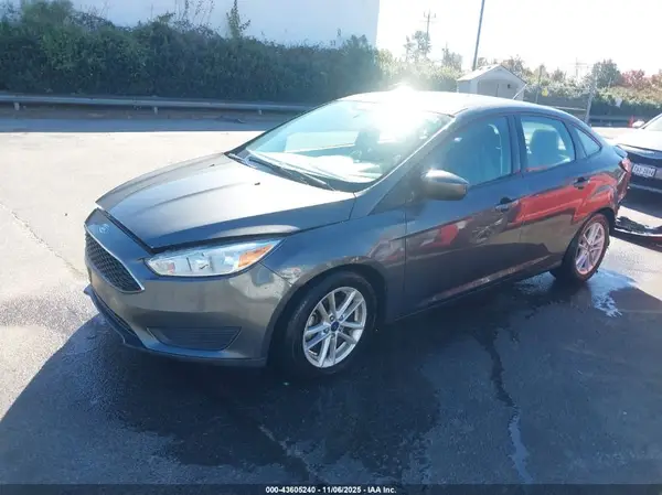 1FADP3F26JL332702 2018 FORD FOCUS - Image 2