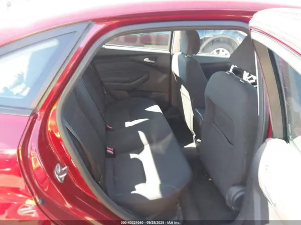 1FADP3F27GL225537 2016 FORD FOCUS - Image 8