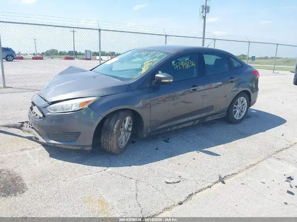1FADP3F27GL234108 2016 FORD FOCUS - Image 2