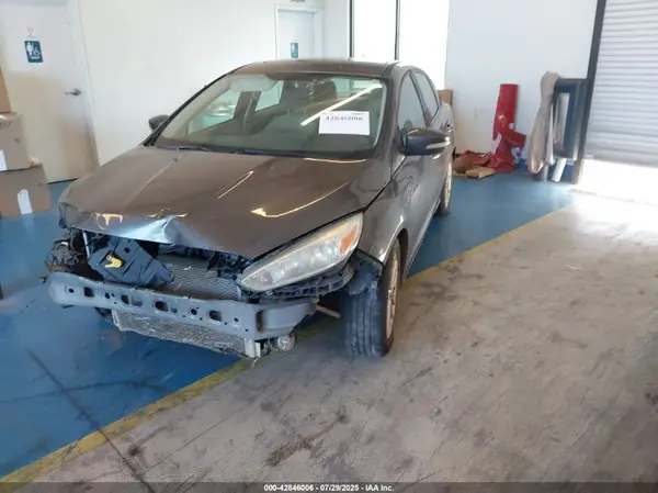 1FADP3F27GL241611 2016 FORD FOCUS - Image 2