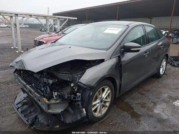 1FADP3F27GL242130 2016 FORD FOCUS - Image 2