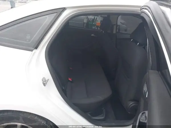 1FADP3F27GL255623 2016 FORD FOCUS - Image 8