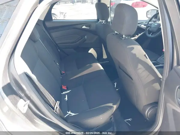 1FADP3F27GL257596 2016 FORD FOCUS - Image 8