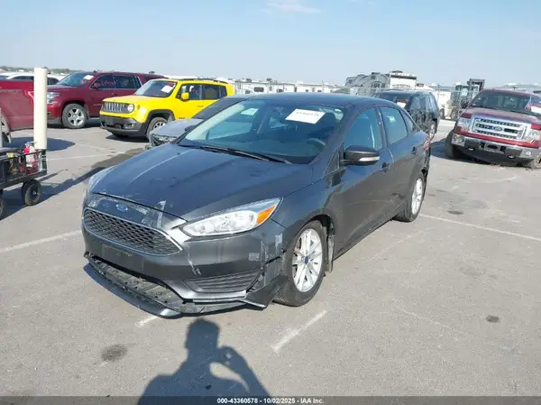 1FADP3F27GL261857 2016 FORD FOCUS - Image 2