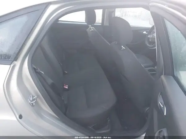 1FADP3F27GL263382 2016 FORD FOCUS - Image 8