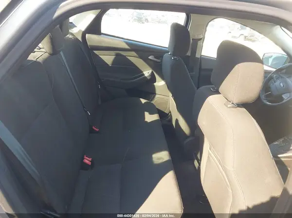 1FADP3F27GL265858 2016 FORD FOCUS - Image 8