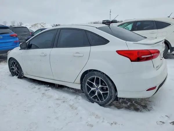 1FADP3F27GL272969 2016 FORD FOCUS - Image 2