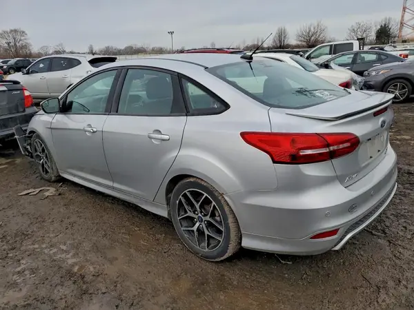 1FADP3F27GL280537 2016 FORD FOCUS - Image 2