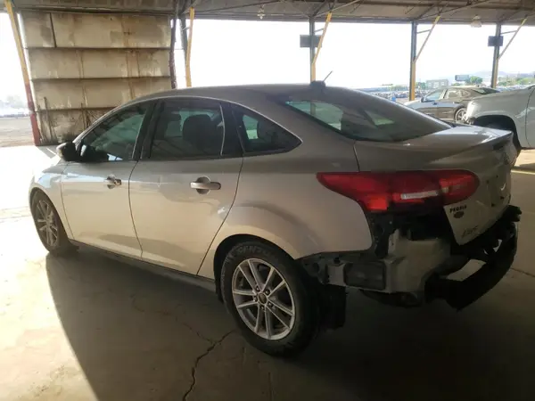 1FADP3F27GL282496 2016 FORD FOCUS - Image 2