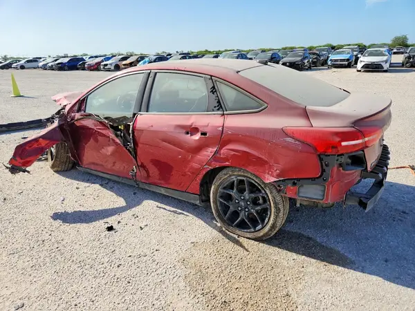 1FADP3F27GL295362 2016 FORD FOCUS - Image 2