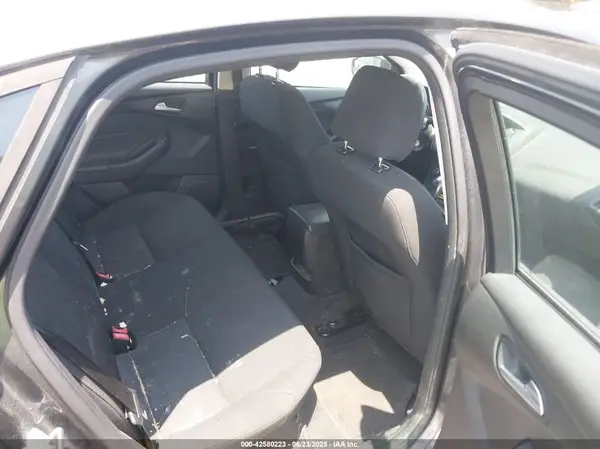 1FADP3F27GL314069 2016 FORD FOCUS - Image 8