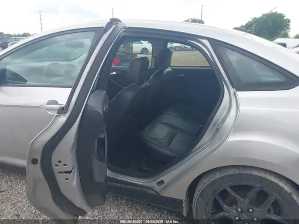 1FADP3F27GL318834 2016 FORD FOCUS - Image 8