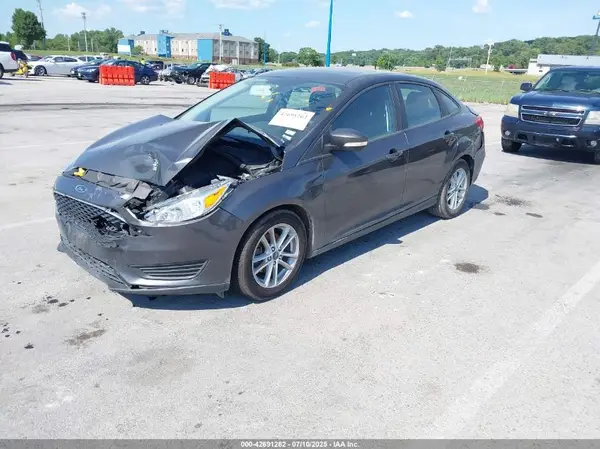 1FADP3F27GL323645 2016 FORD FOCUS - Image 2