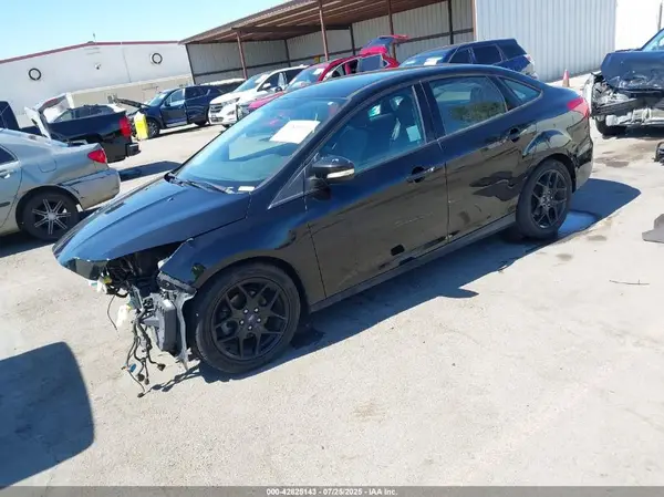 1FADP3F27GL329073 2016 FORD FOCUS - Image 2