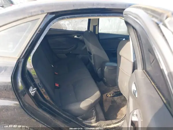 1FADP3F27GL348254 2016 FORD FOCUS - Image 8