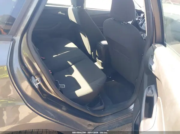 1FADP3F27GL354247 2016 FORD FOCUS - Image 8