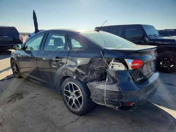 1FADP3F27GL371694 2016 FORD FOCUS - Image 2