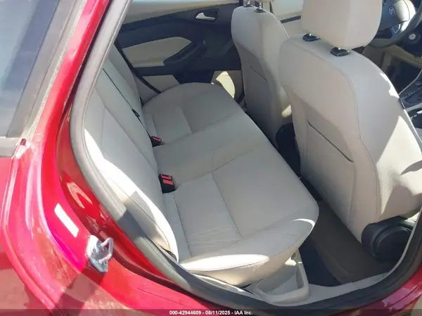 1FADP3F27GL376376 2016 FORD FOCUS - Image 8