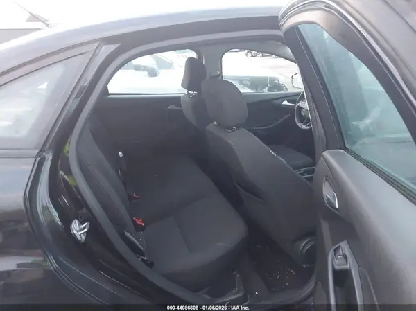 1FADP3F27GL386681 2016 FORD FOCUS - Image 8