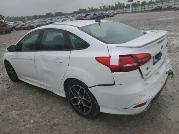 1FADP3F27GL397700 2016 FORD FOCUS - Image 2