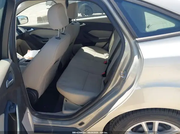 1FADP3F27GL399317 2016 FORD FOCUS - Image 8