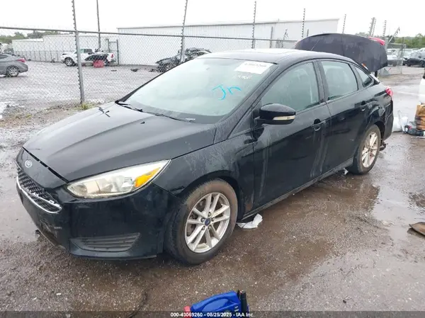 1FADP3F27GL401471 2016 FORD FOCUS - Image 2
