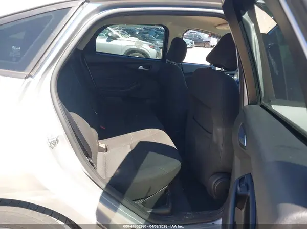 1FADP3F27GL402958 2016 FORD FOCUS - Image 8