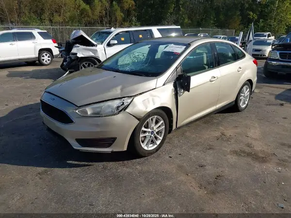 1FADP3F27HL212773 2017 FORD FOCUS - Image 2