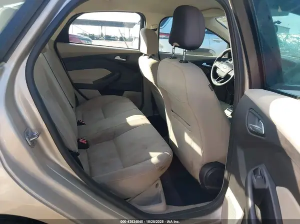 1FADP3F27HL212773 2017 FORD FOCUS - Image 8