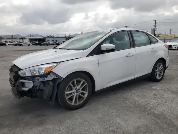 1FADP3F27HL217567 2017 FORD FOCUS - Image 1