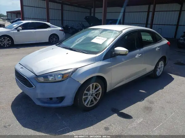 1FADP3F27HL217987 2017 FORD FOCUS - Image 2