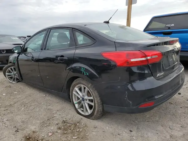 1FADP3F27HL218976 2017 FORD FOCUS - Image 2