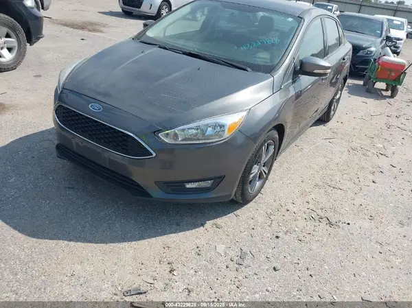 1FADP3F27HL219271 2017 FORD FOCUS - Image 2