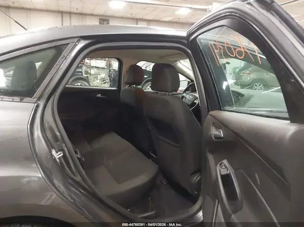 1FADP3F27HL220646 2017 FORD FOCUS - Image 8